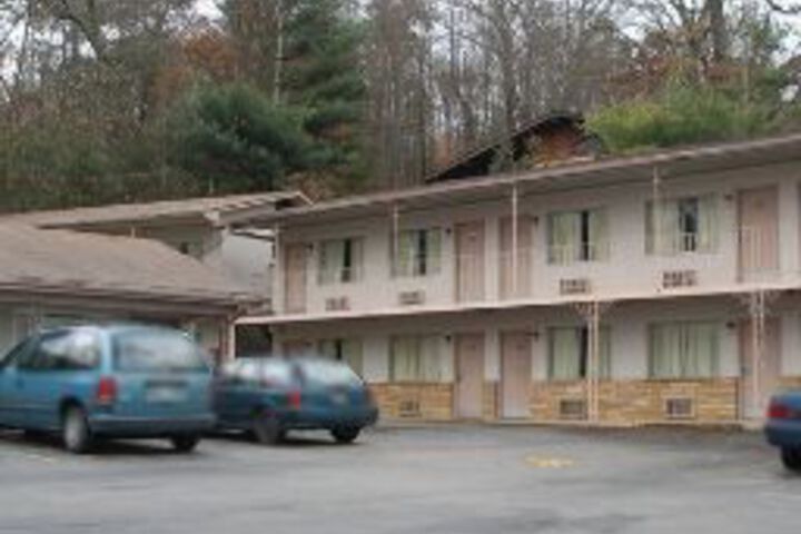 Image of Scottish Inn Knoxville Airport