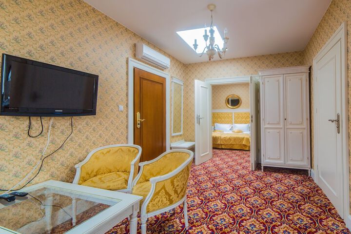 Room 40 of 66