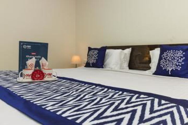 Room 12 of 19
