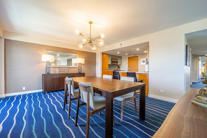 Room 121 of 213