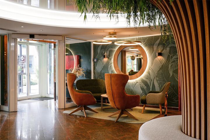Lobby Photo