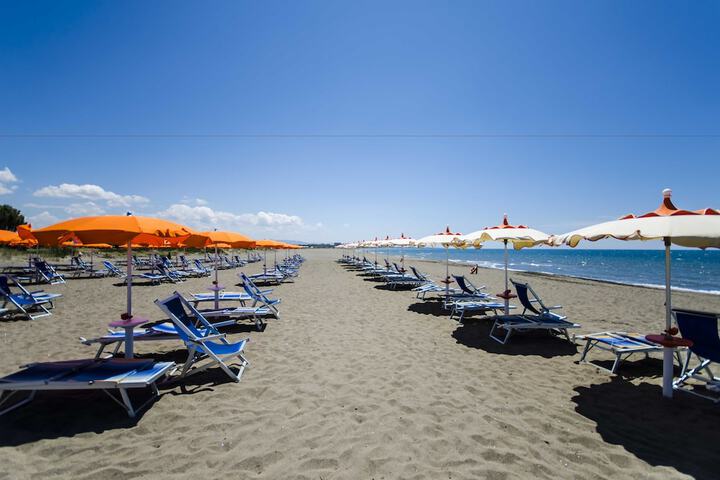 Beach 59 of 87
