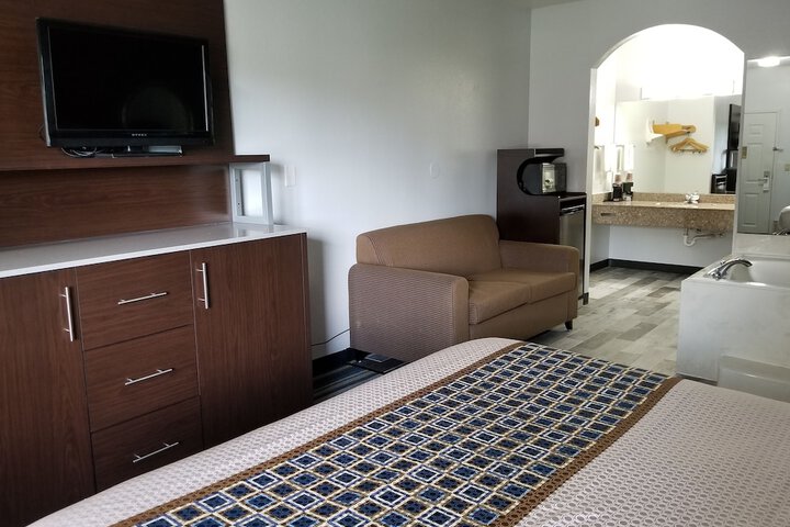 Hotel Interior 10 of 33