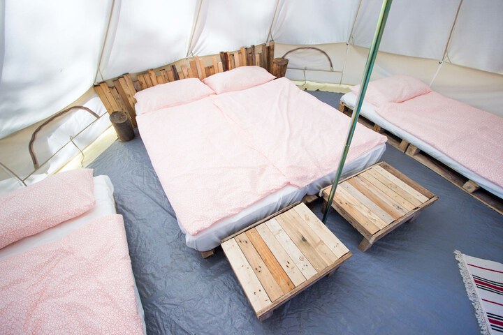 Room 6 of 22