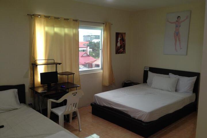 Room 2 of 6