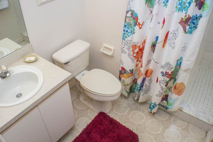 Room 10 of 11
