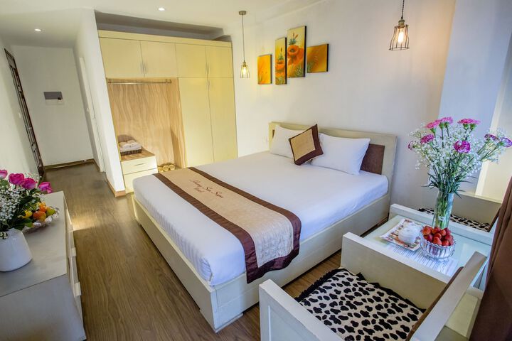 Room 5 of 22