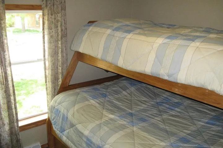 Room 5 of 14