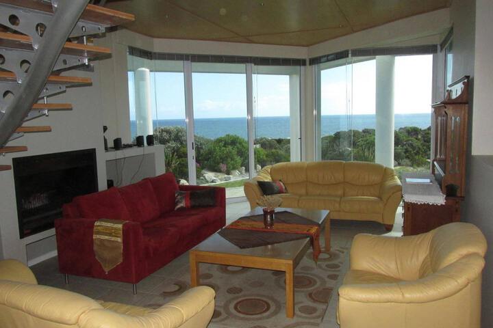 Belle Mer Guest House in Cape Town