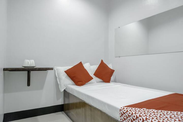 Room 15 of 28