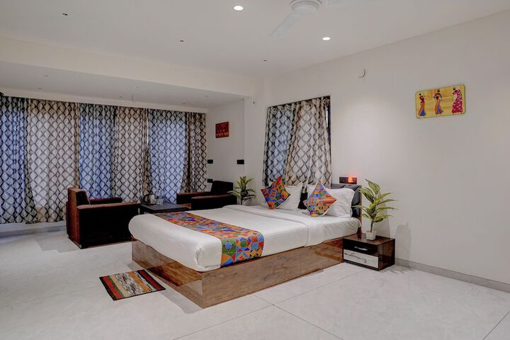 Room 9 of 36