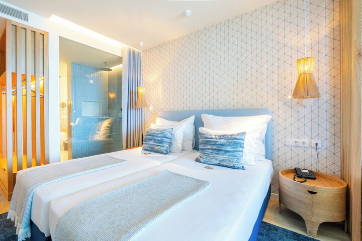 Room 9 of 58