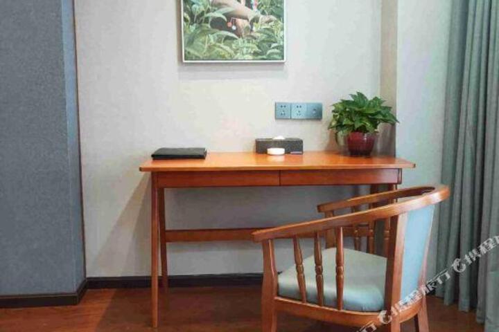 Pucha Hotel
