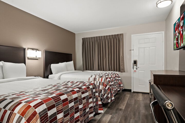 Deluxe 2 Double Beds (6 of 8)
