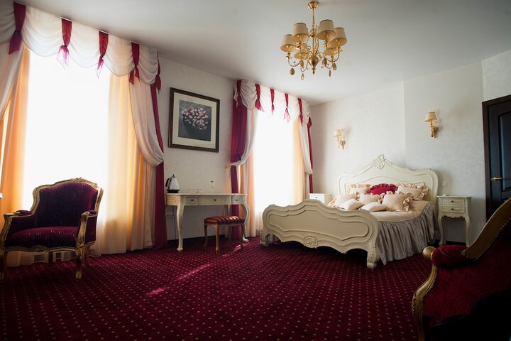 Room 16 of 120