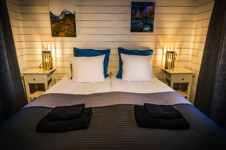 Room 2 of 42