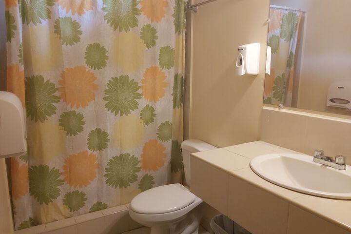 Room 30 of 37