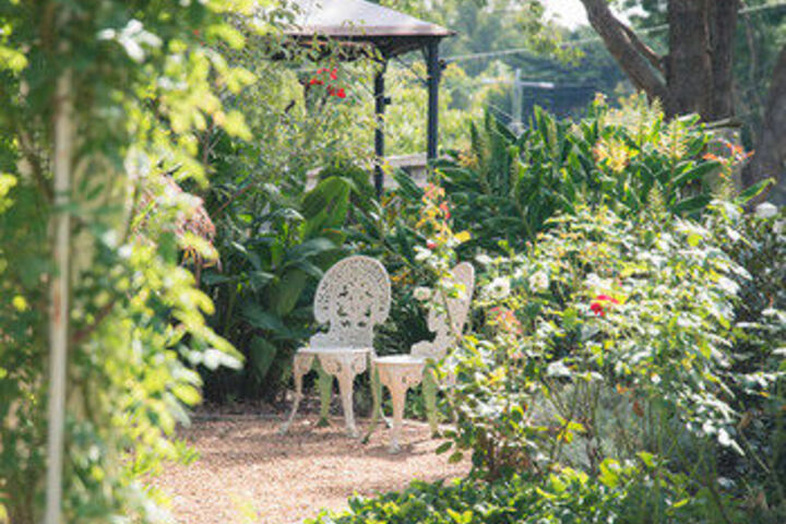 Hotel Exterior 40 of 148