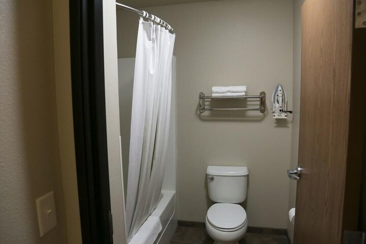 Room 16 of 53