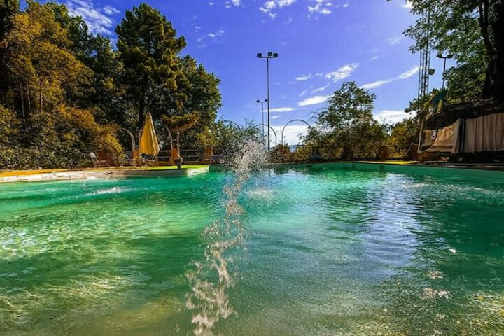 Pool 68 of 90