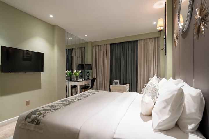 Room 30 of 92