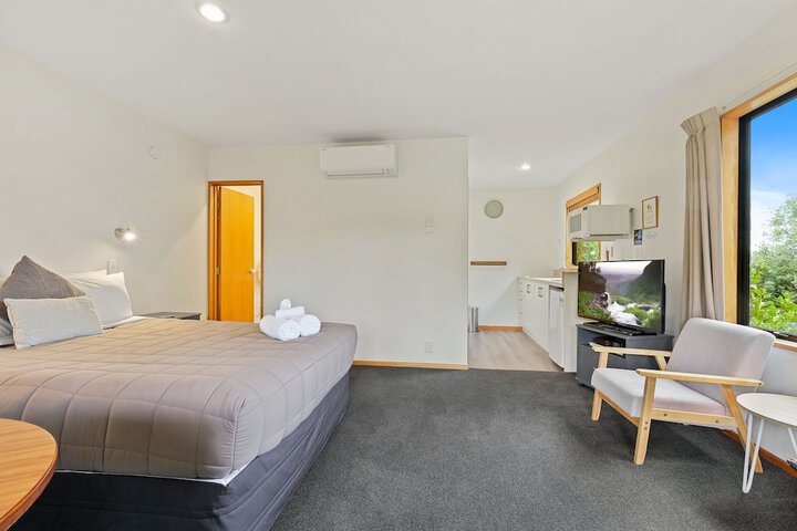 Room 6 of 46