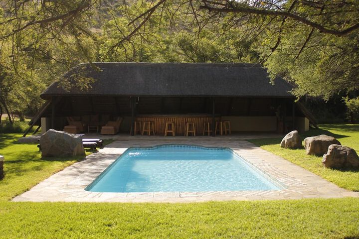 Hotel Pool