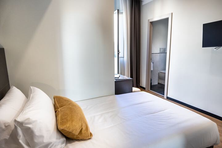 Room 29 of 104