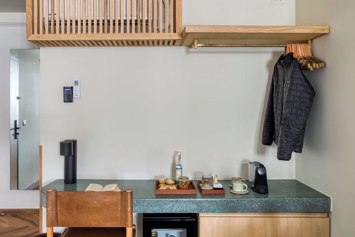 Room 15 of 120