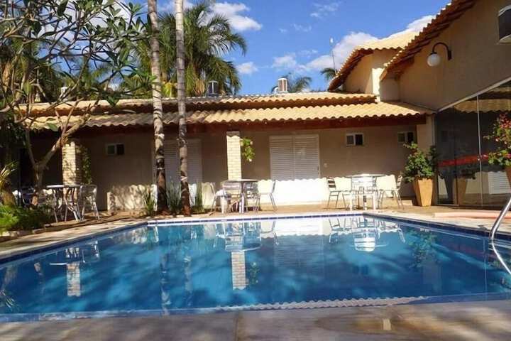 Pool 4 of 11