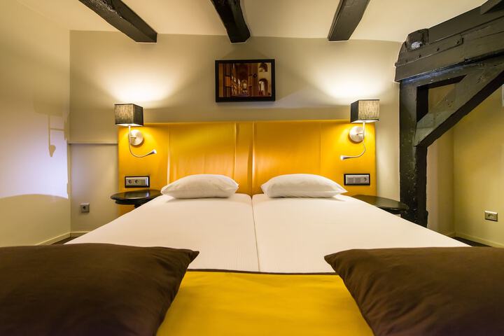 Room 8 of 57