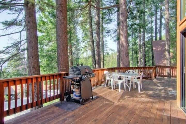 Property Grounds 20 of 22