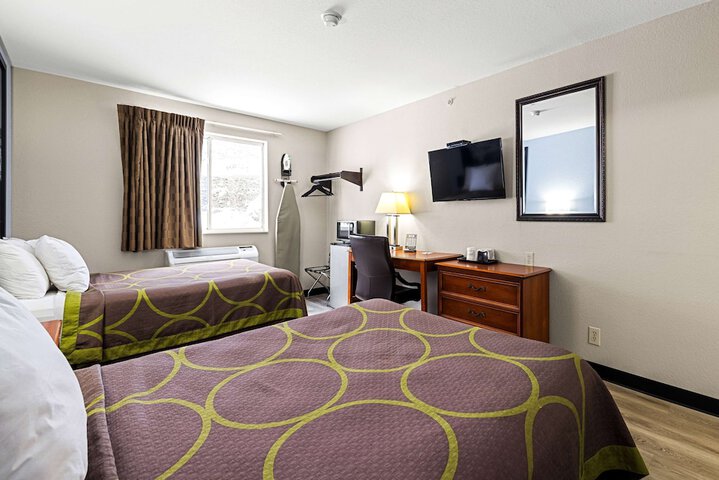 2 Double Beds (5 of 15)