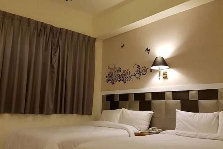 Room 3 of 14