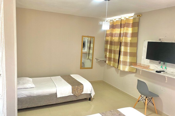 Room 10 of 19