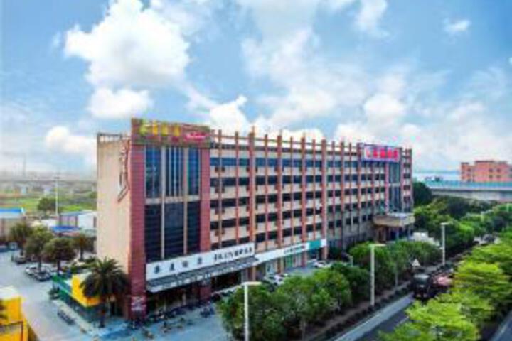 Huaying Hotel
