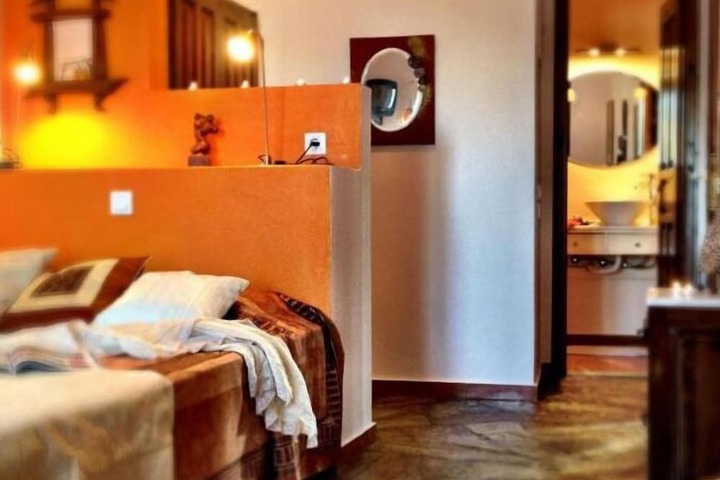 Room 13 of 65