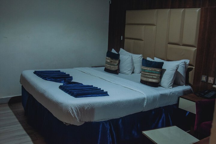 Room 21 of 51