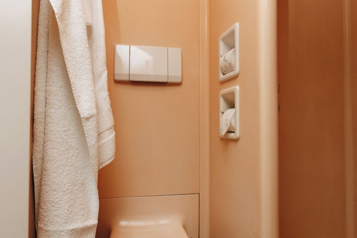 Room 12 of 23