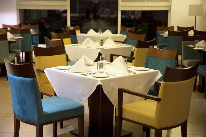 Dining 3 of 20
