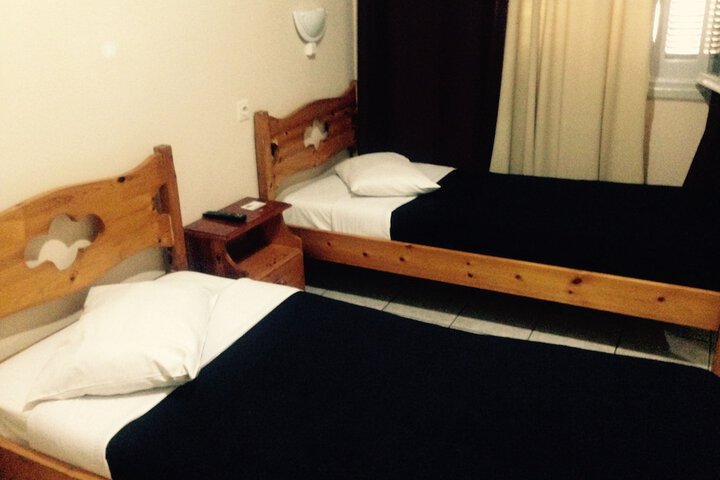 Room 5 of 15