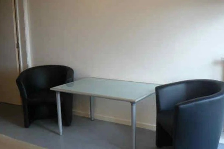 Room 7 of 11