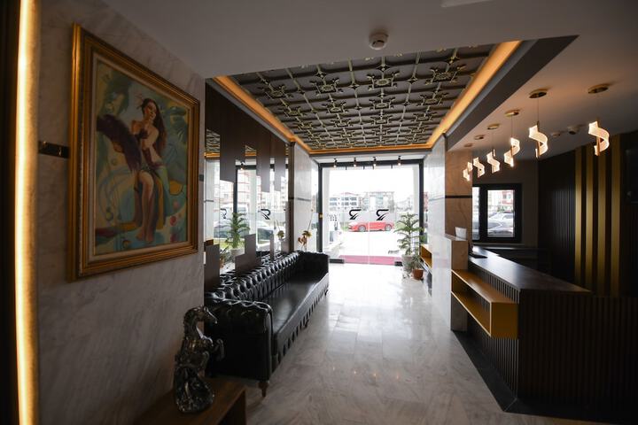 Hotel Interior 4 of 17