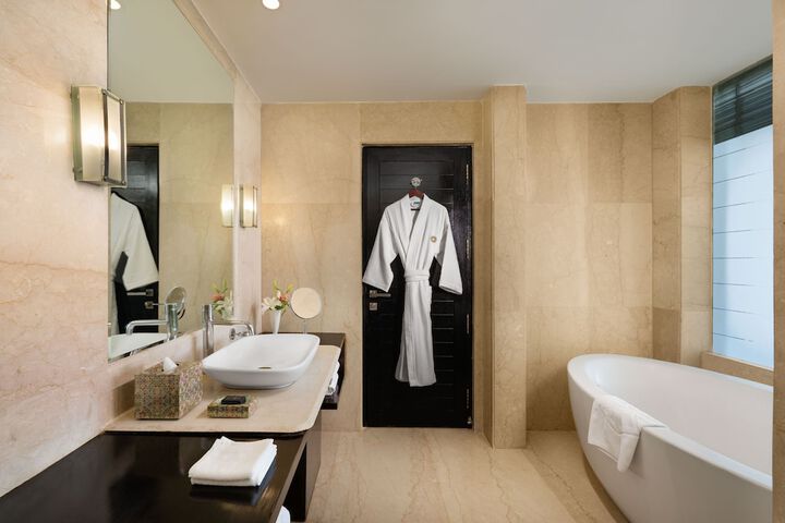 Room 25 of 41