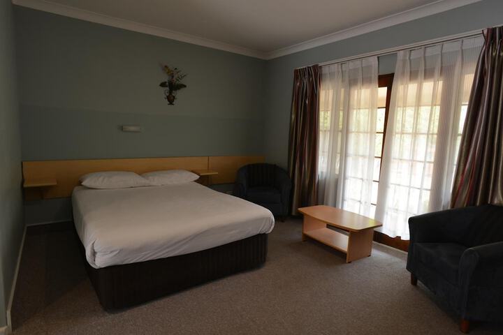Room 14 of 40