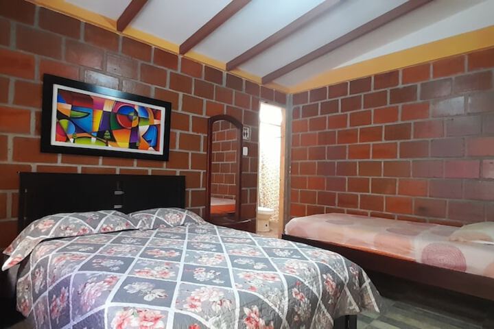 Room 7 of 20