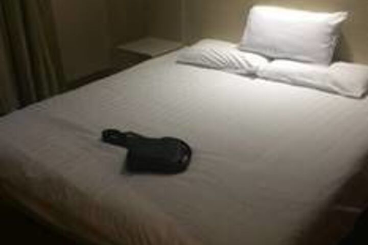 Room 19 of 39