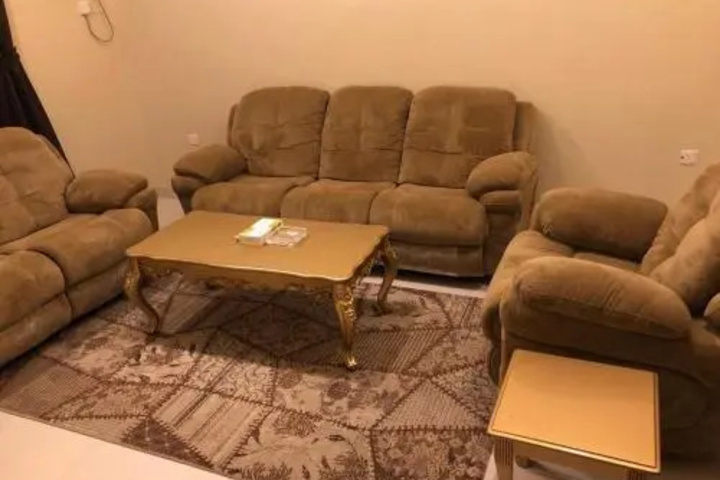 Room 4 of 10