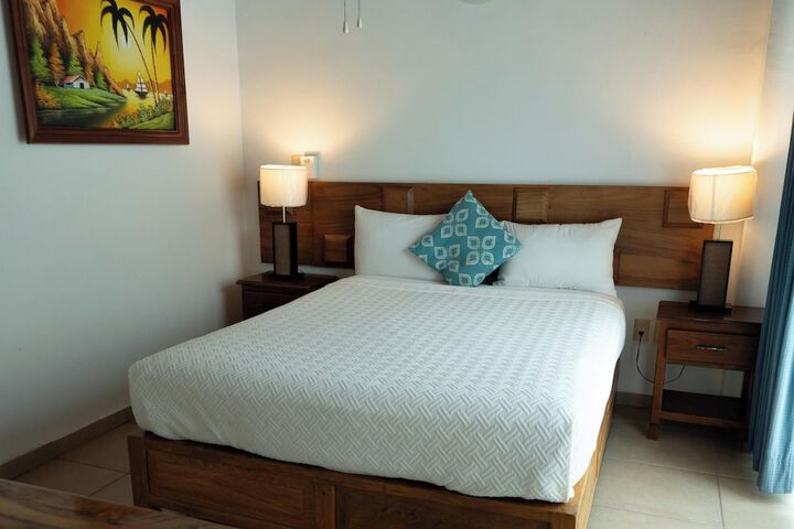 Room 4 of 46