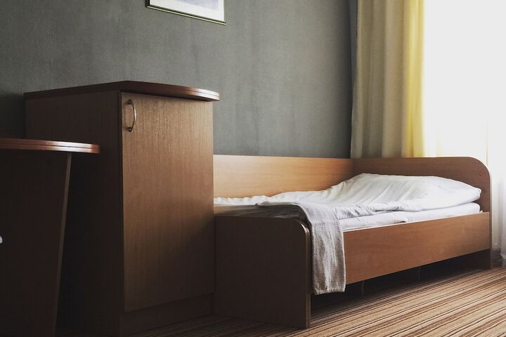 Room 10 of 36